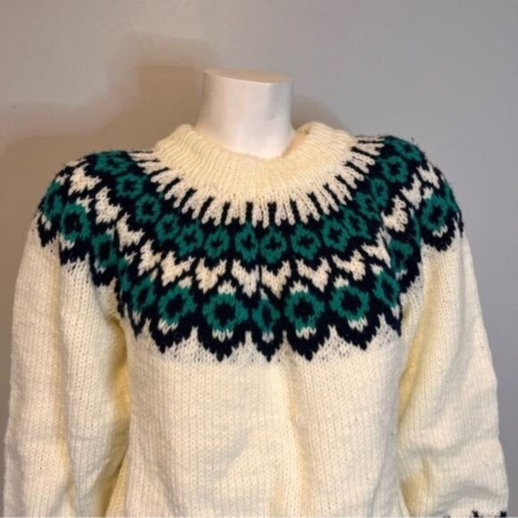 Hand Knitted Cream Green Fair Isle Jumper Sweater Size M-L - Picture 5 of 7